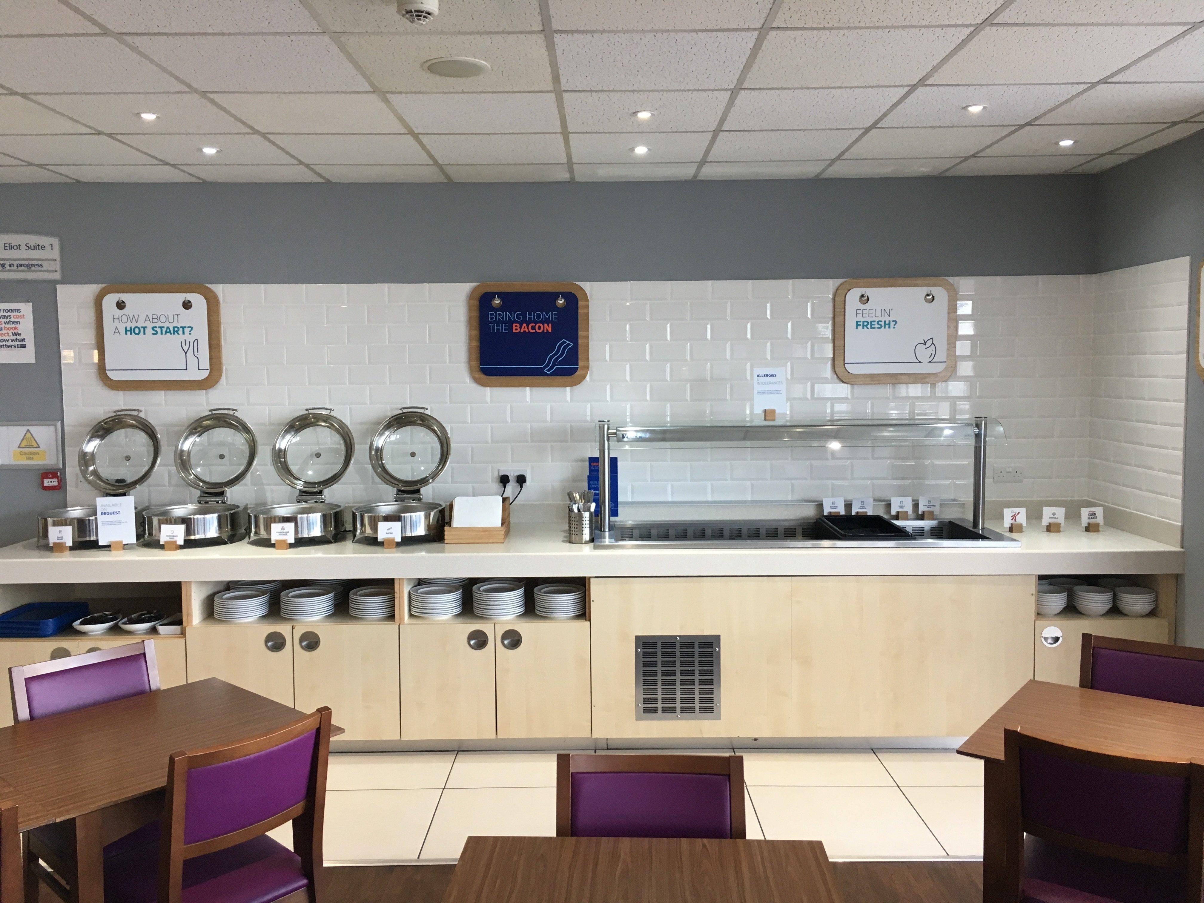 Holiday Inn Express Nuneaton By Ihg Exteriör bild