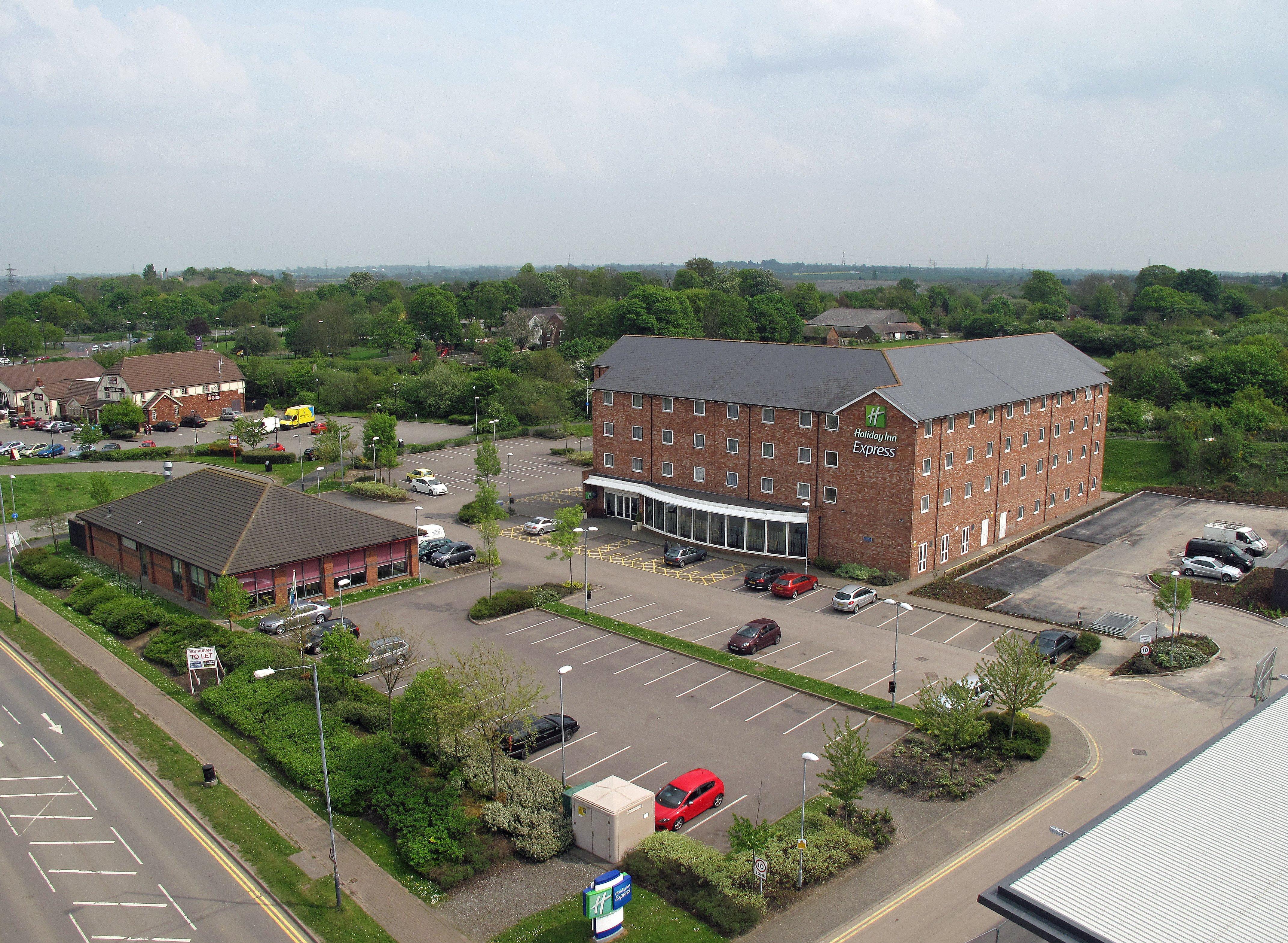 Holiday Inn Express Nuneaton By Ihg Exteriör bild