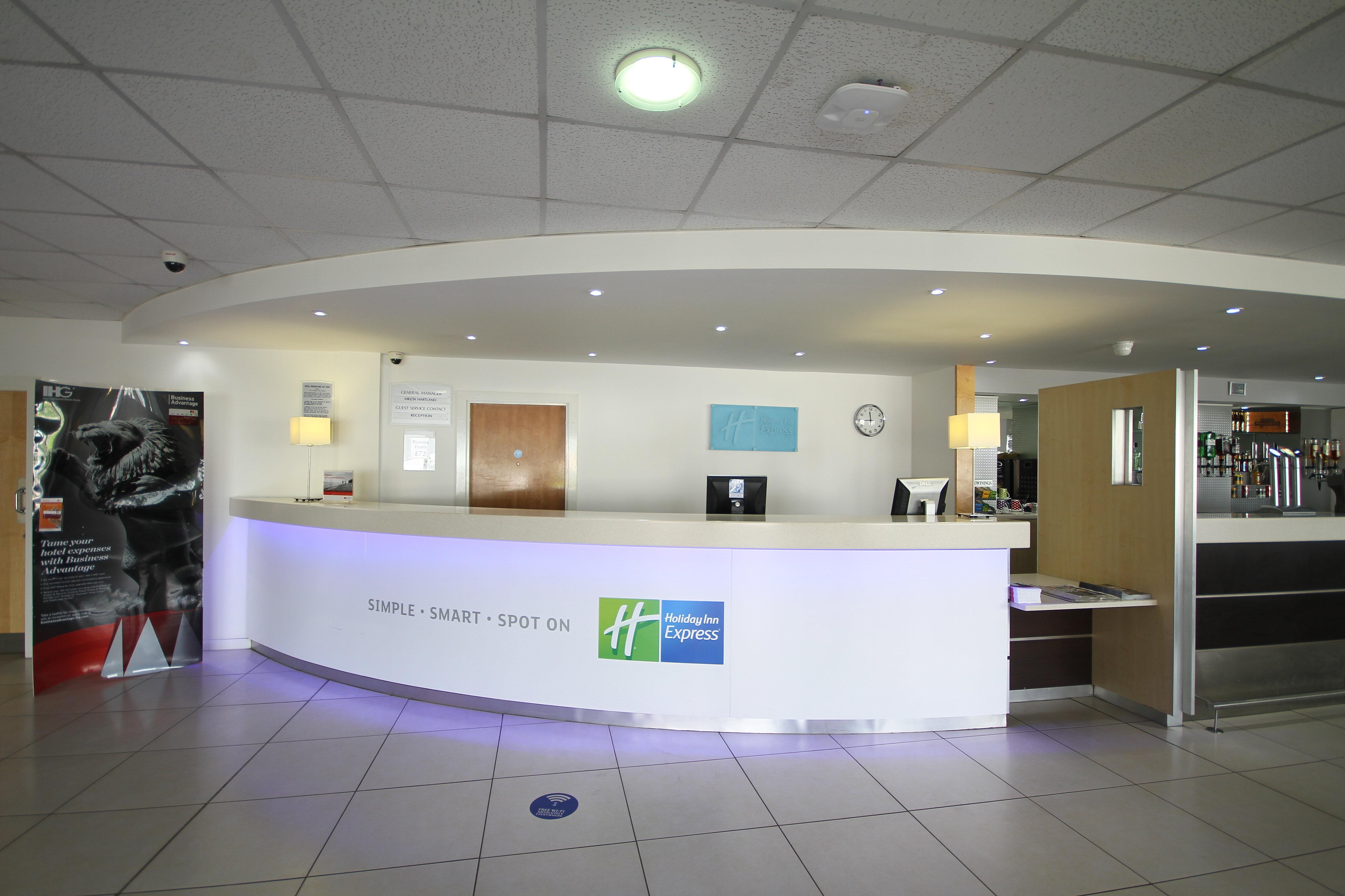 Holiday Inn Express Nuneaton By Ihg Exteriör bild