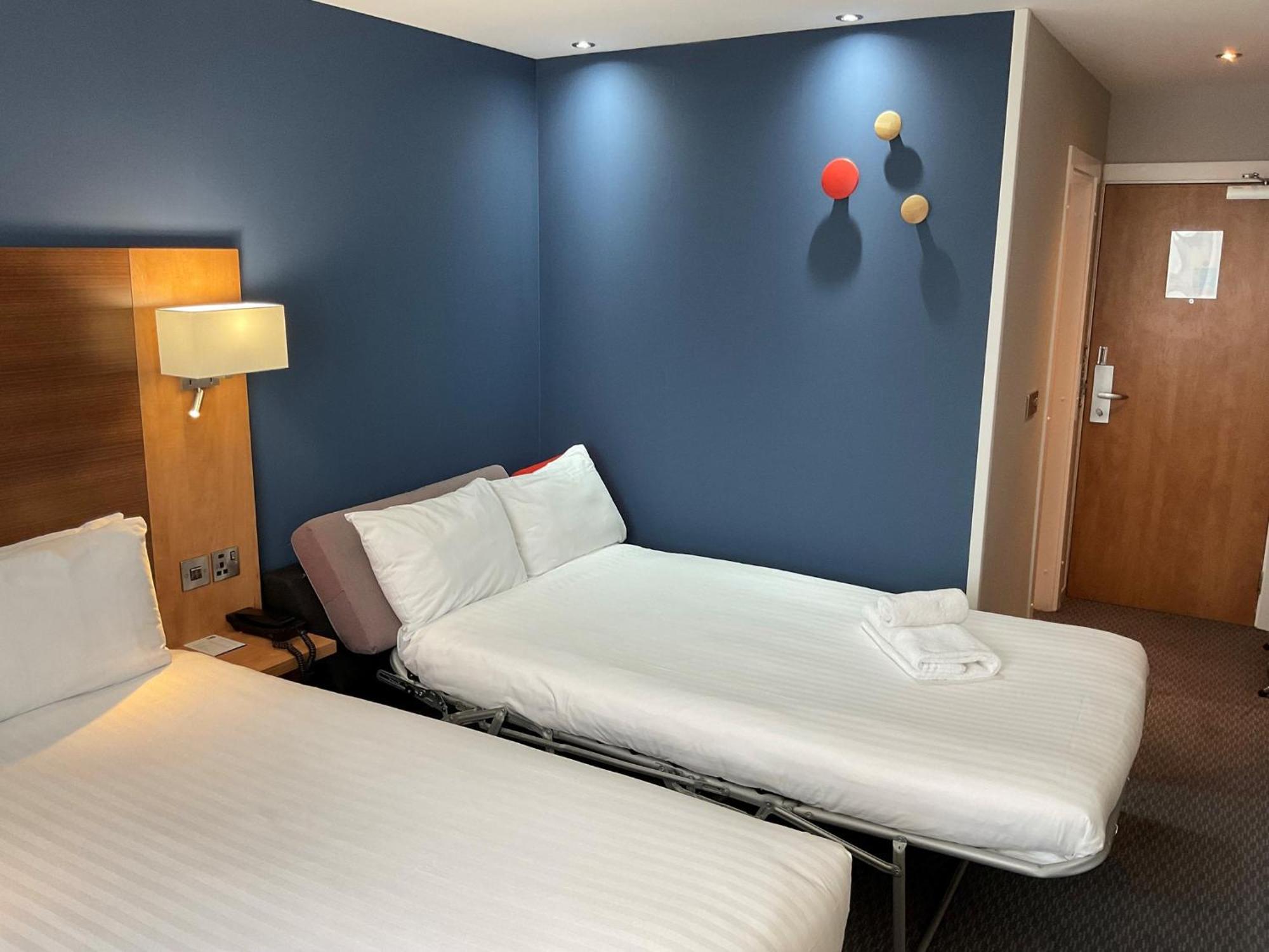 Holiday Inn Express Nuneaton By Ihg Exteriör bild