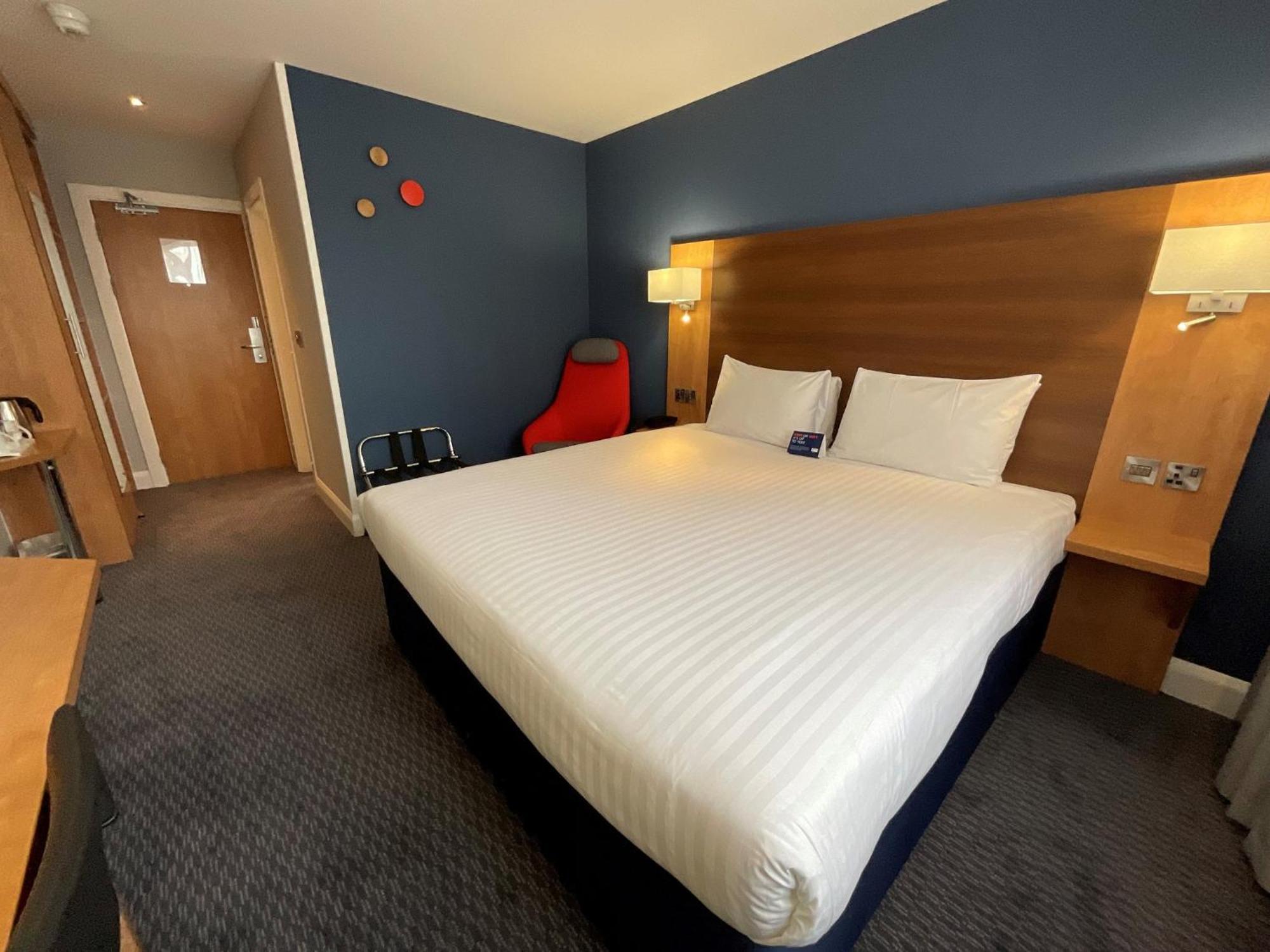 Holiday Inn Express Nuneaton By Ihg Exteriör bild
