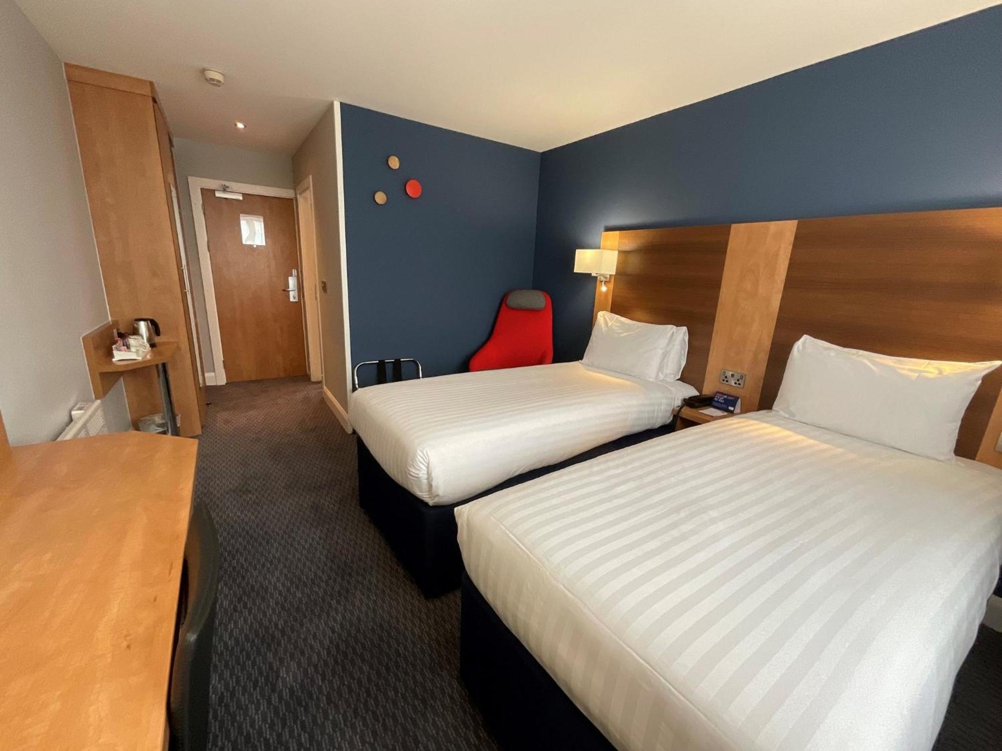 Holiday Inn Express Nuneaton By Ihg Exteriör bild