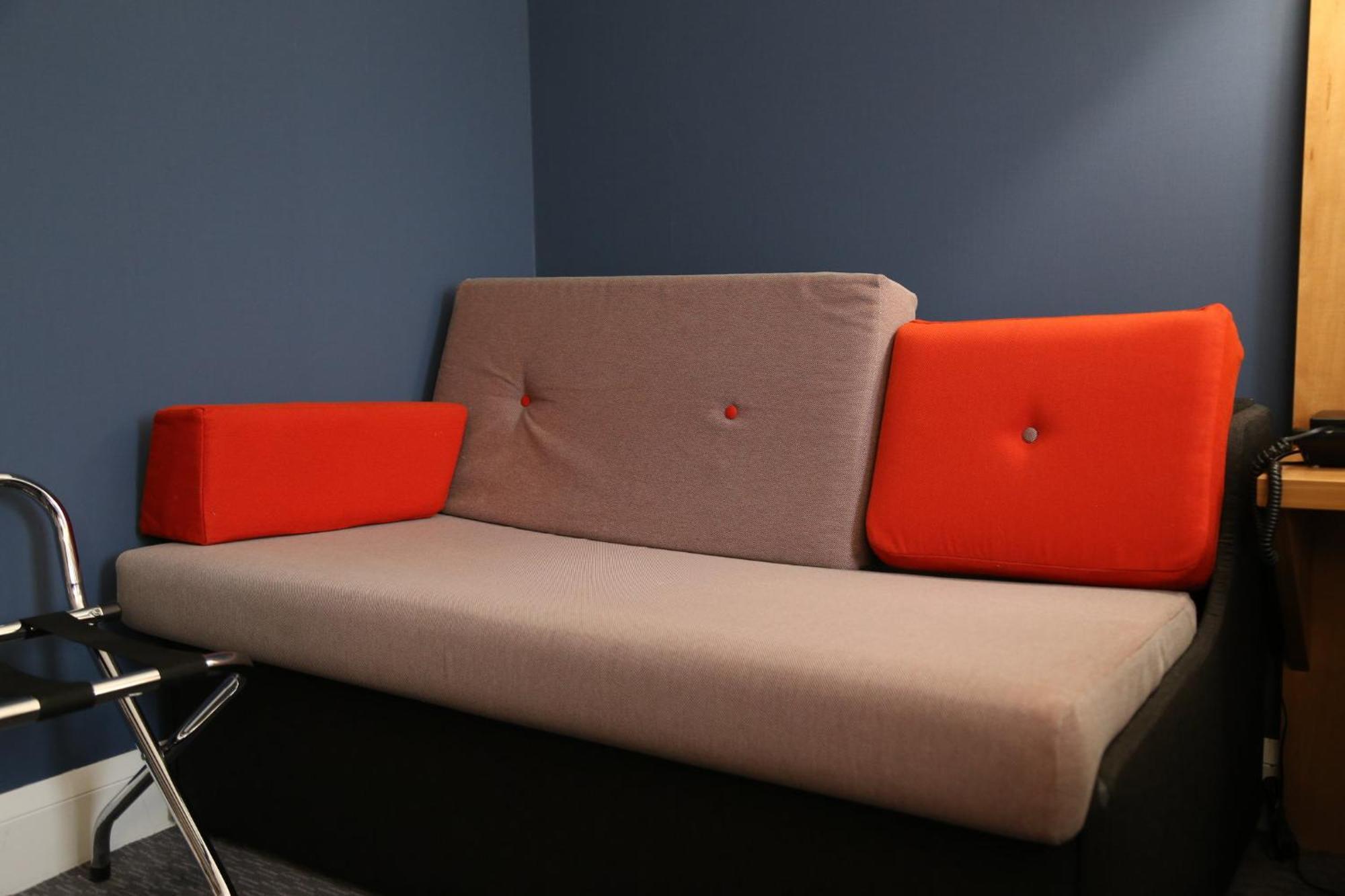 Holiday Inn Express Nuneaton By Ihg Exteriör bild