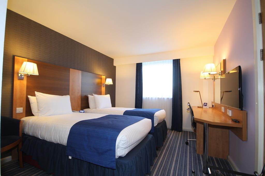 Holiday Inn Express Nuneaton By Ihg Exteriör bild